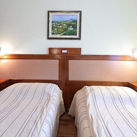 B & B Casa Rustica Dva Baladura Rooms Kanfanar Extérieur photo